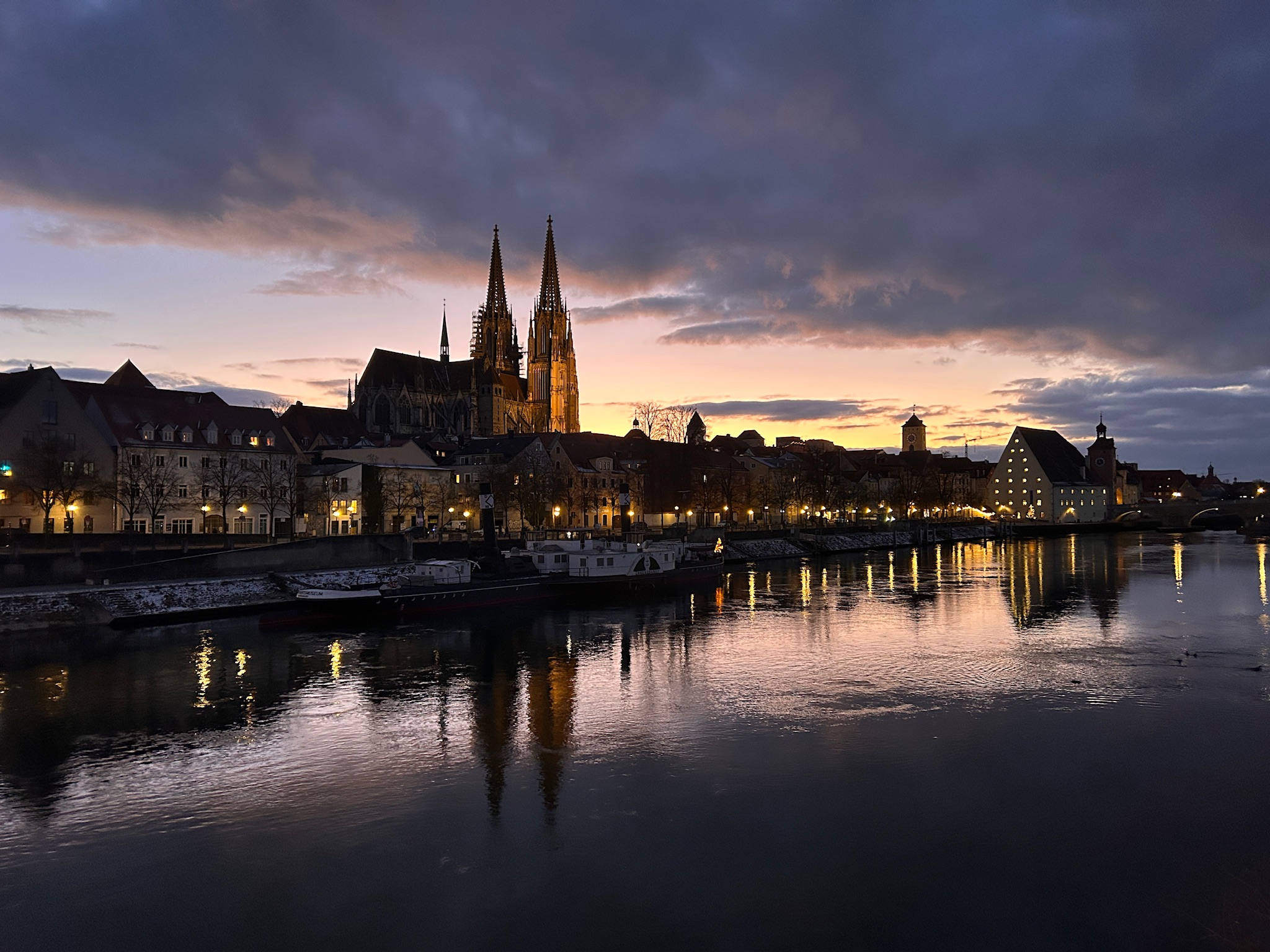 Donauufer in Regensburg